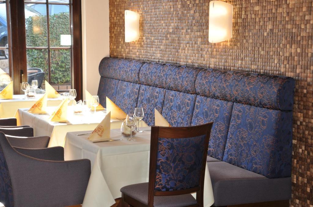 Hotel Restaurant Zum Schwan Mettlach Exterior foto
